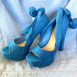 Shoe Dazzle Fernanda Blue Denim Pumps